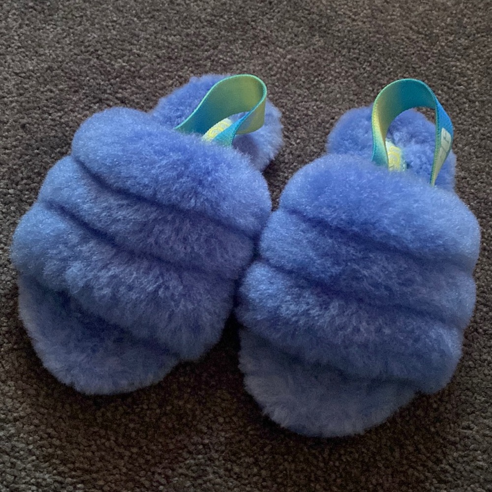 Uggs slippers